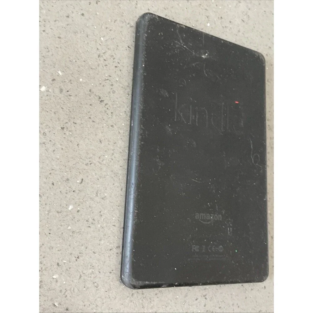 READ! Amazon Kindle Fire eBook D01400 1st Gen Black 8GB Tablet WIFI NOT WORKING